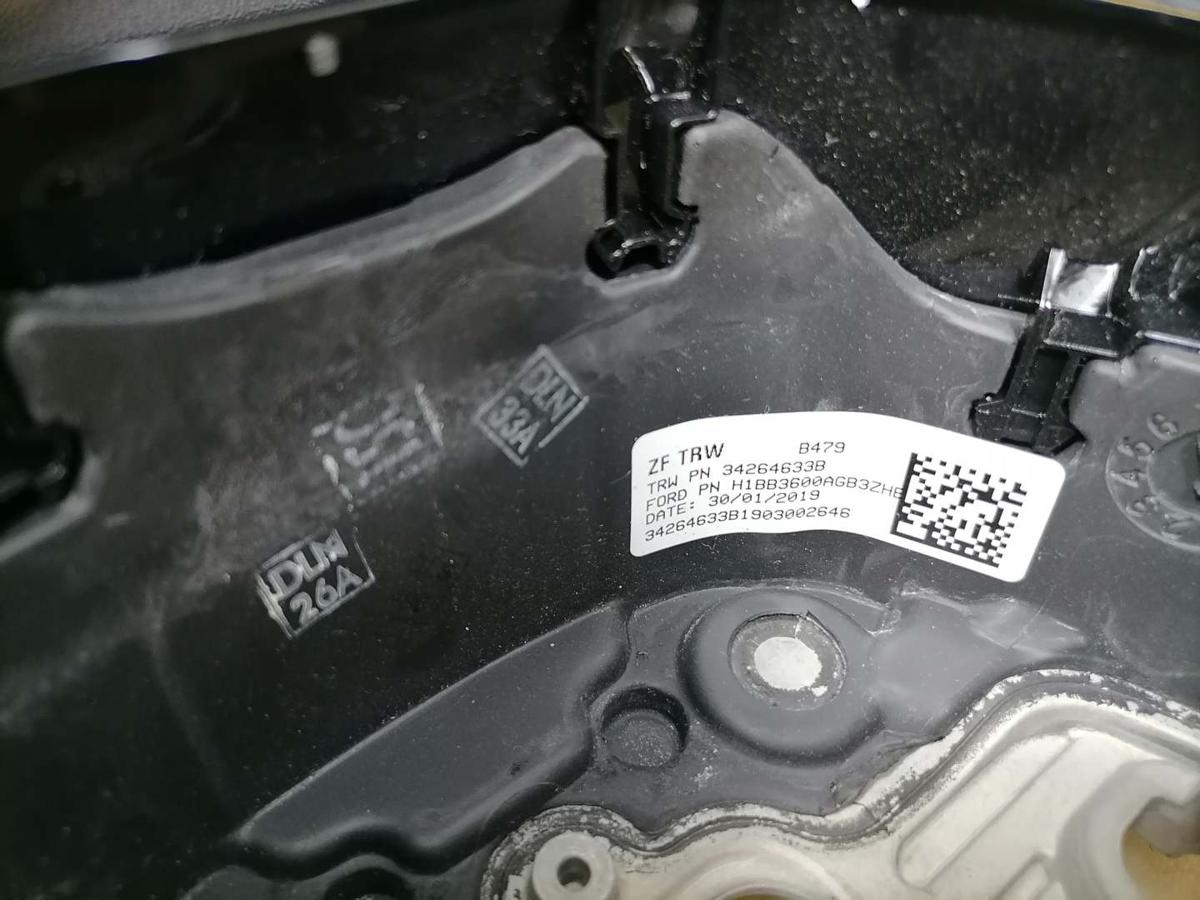 Ford Fiesta MK7 original Lenkrad mit Multifunktion Plastik Bj.2019